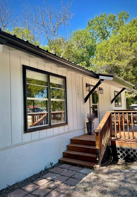 Canyon Lake River House Retreat-Location With Hot Tub Bagian luar foto